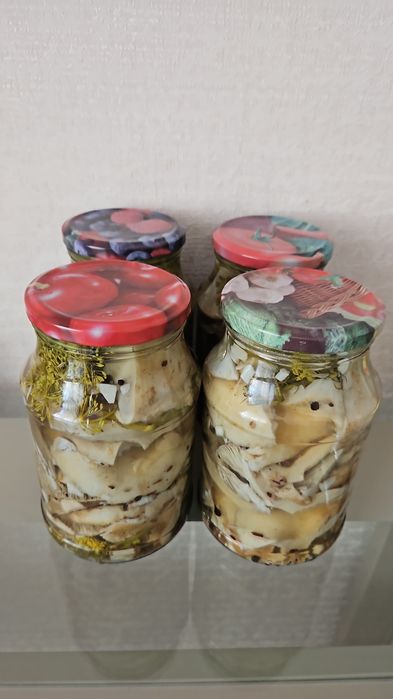 Продам маринованные грузди