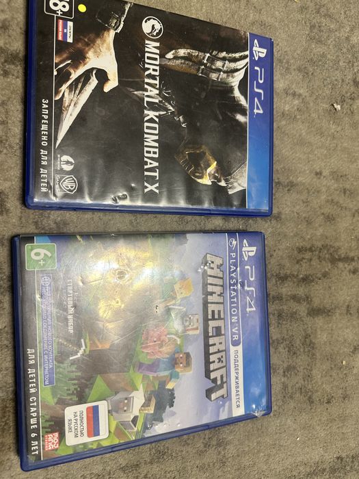 Playstation gams Minecraft и Mortal kombatx