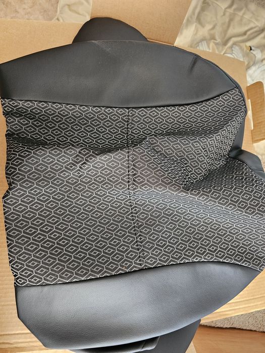 Чехлы на рено дастер