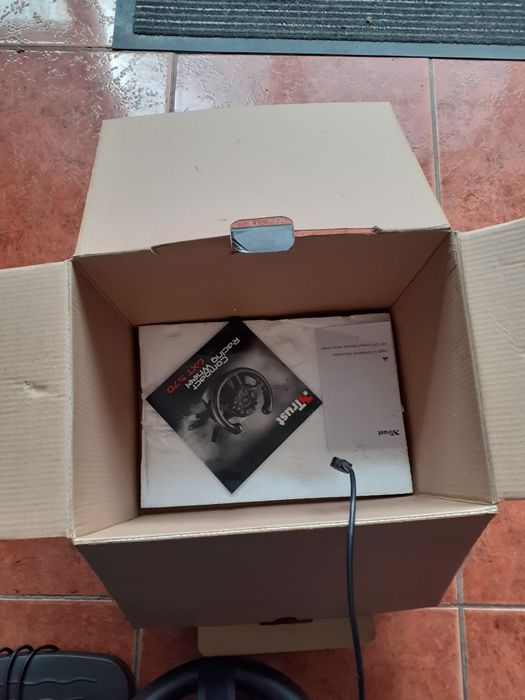 Vand volan Trust GXT 570