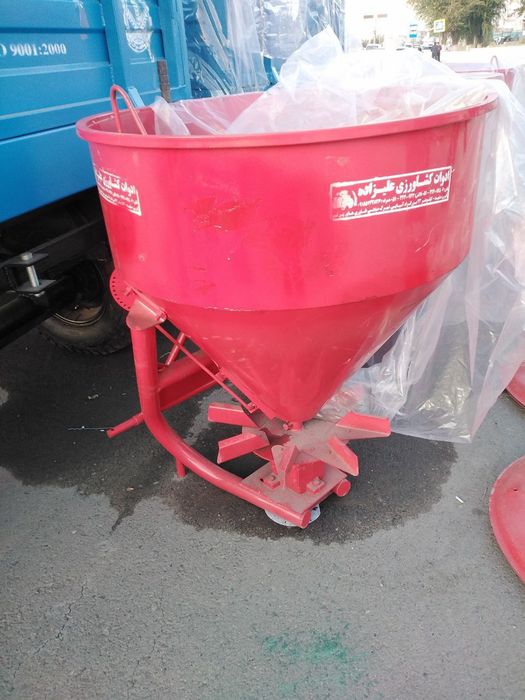 РМУ 300 разбрасыватель мин. удобрений