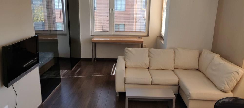 Дава се под наем Двустаен апартамент в Пловдив, Южен - 55 кв.м за 360 € - Снимка #1