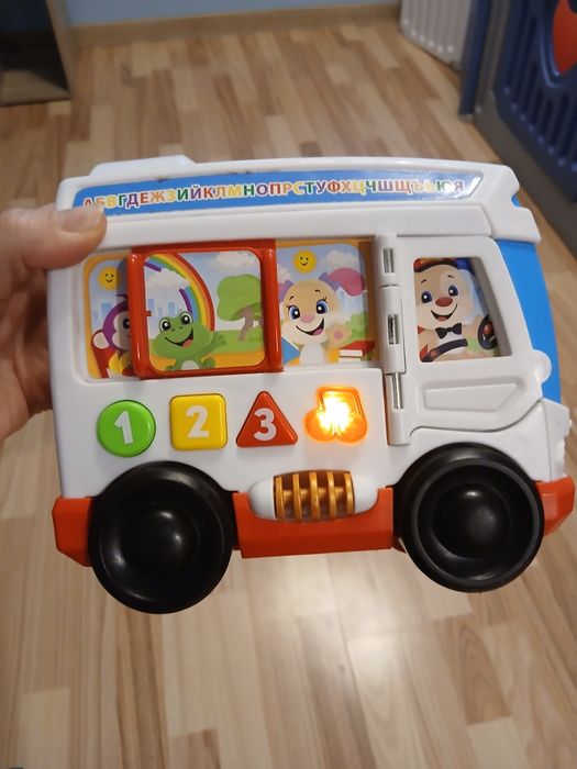 Автобус Fisher price образователен на български