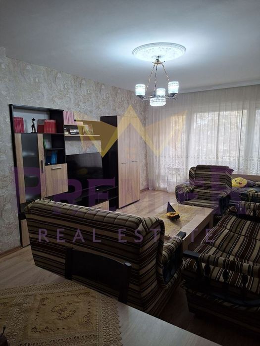 Дава се под наем Двустаен апартамент в Варна, Цветен квартал - 79 кв.м за 600 € - Снимка #4