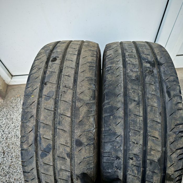 4 бр. Бусови гуми Continental 235/65/16C