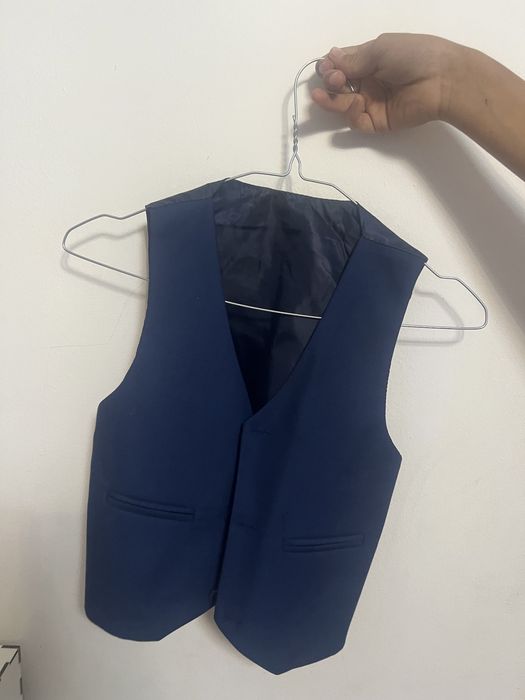 Продам костюм школьный