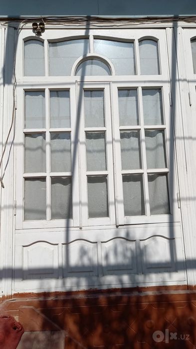 Yoğochli rom. Deraza . 2ta oynadan iborat.