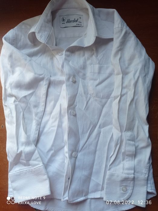 Продам белые рубашки