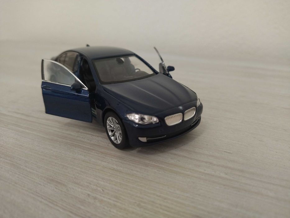 Метална количка BMW 535i !!!