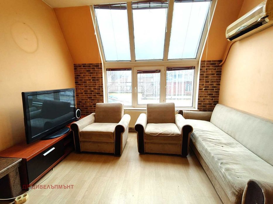 Дава се под наем Тристаен апартамент в София, Хаджи Димитър - 98 кв.м за 597.21 € - Снимка #1