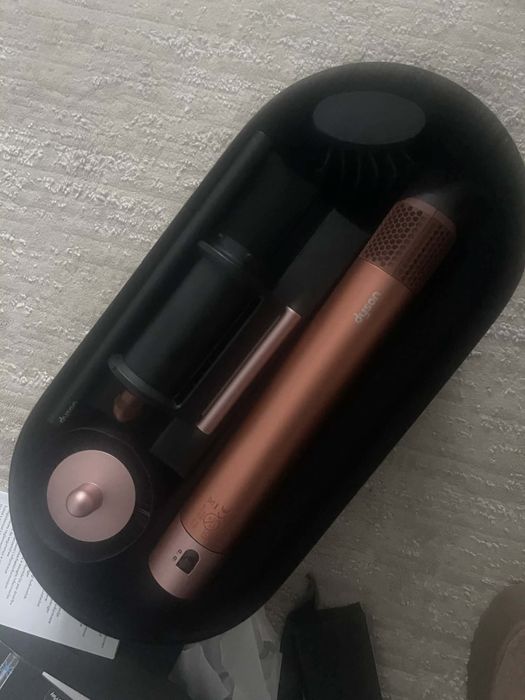Dyson airwrap i.d