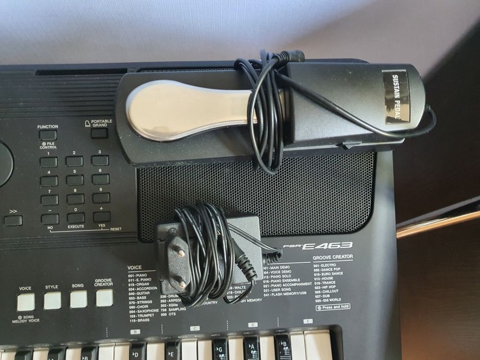 Синтезатор Yamaha PRS e463