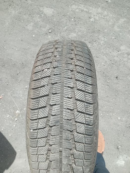 Продам шины зимние