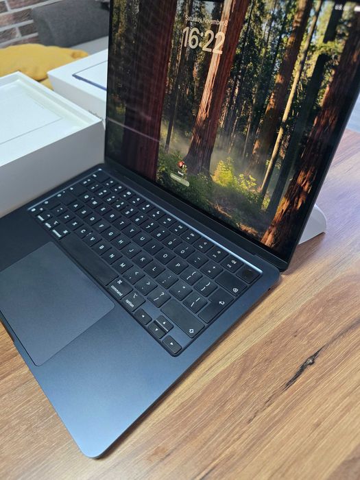 НОВ Macbook air m3 16GB БАТ - 100% Гаранция до 11.2027