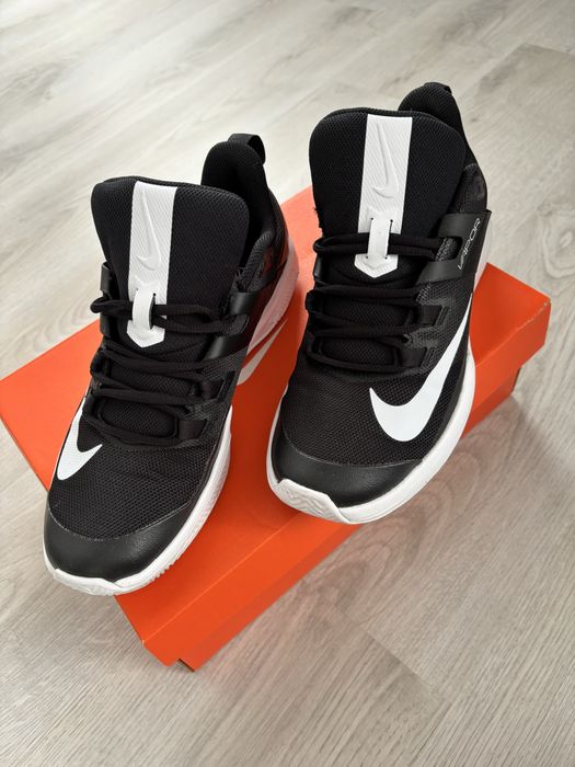 Мъжки обувки Nike - Court Vapor Lite, черни