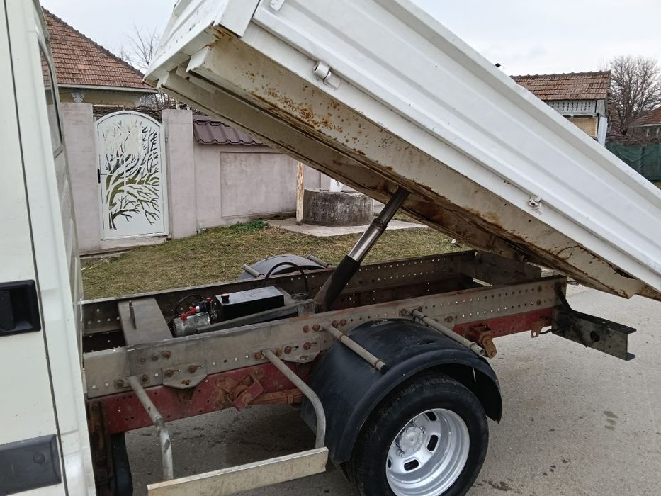 Iveco daily basculabil