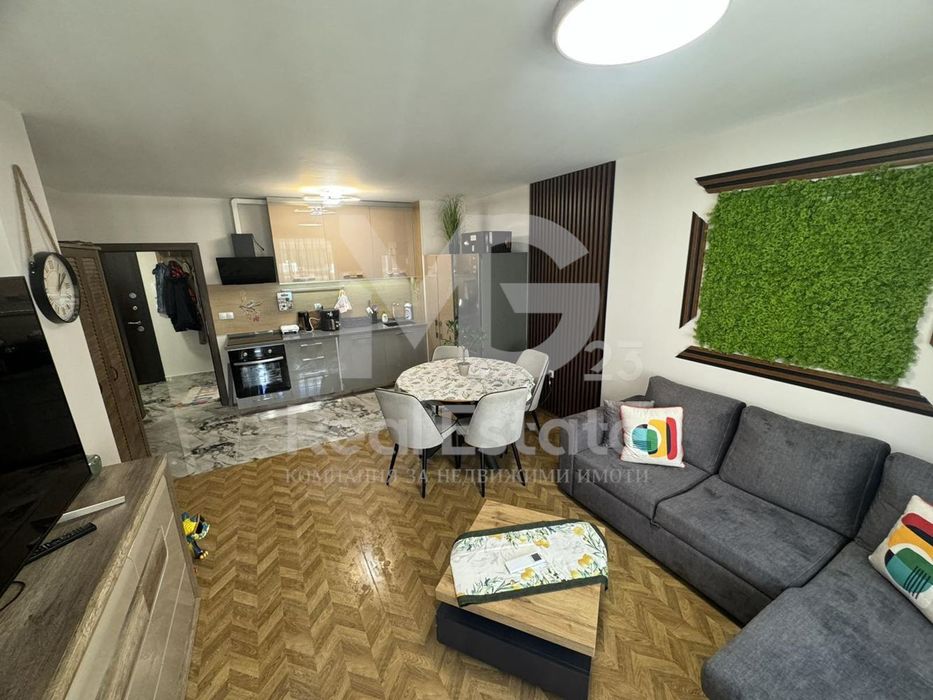 Продава се Двустаен апартамент в Пловдив, Мараша - 75 кв.м за 2307 €/кв.м - Снимка #2