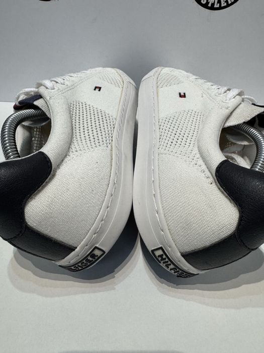 Сникърси TOMMY HILFIGER .Номер 42