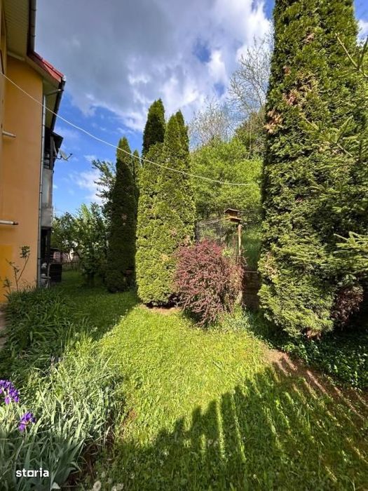 Apartament 3 camere cu curte de 65 mp si 2 parcari | Floresti