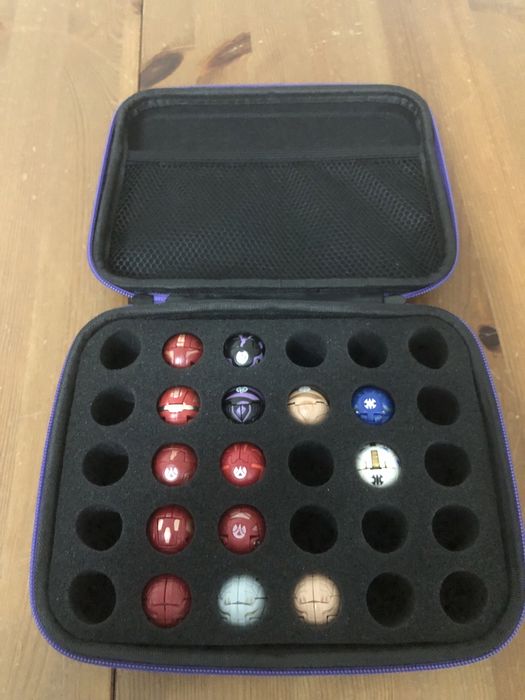 Продам игрушки бакуган