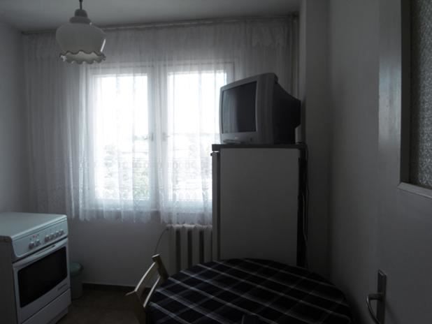 Дава се под наем Двустаен апартамент в София, Гоце Делчев - 70 кв.м за 494.7 € - Снимка #3