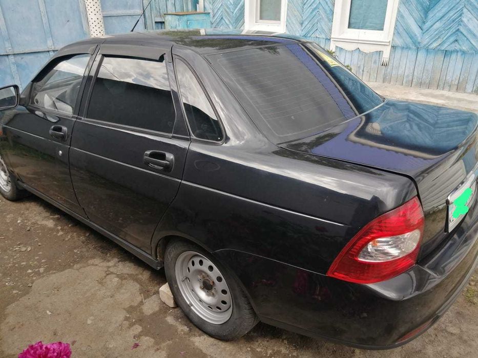 Продам машину приору