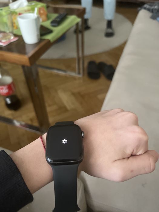 Vând  apple watch model SE A2352