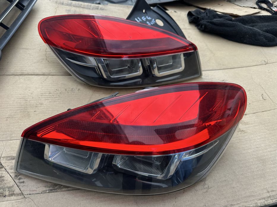 Stop stopuri stanga dreapta Renault Megane 3 coupe / 2usi