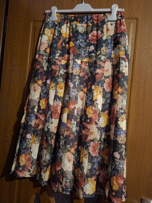 Vând Fustă Damă Elegantă Lungă Mărimea L