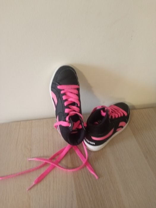 Детски обувки кецове Reebok за момиче.