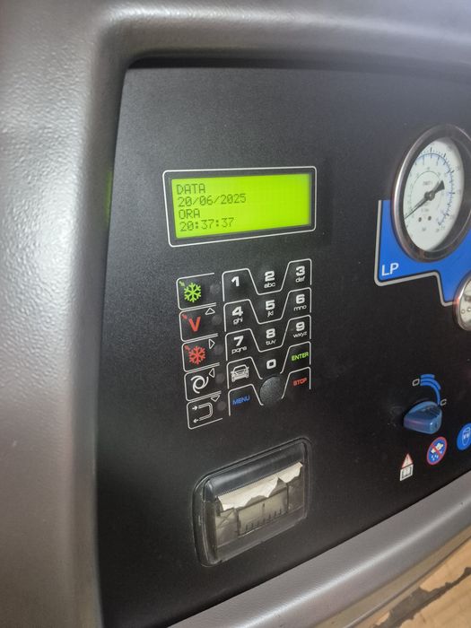 Vand aparat incarcare freon robinair ac690 pro