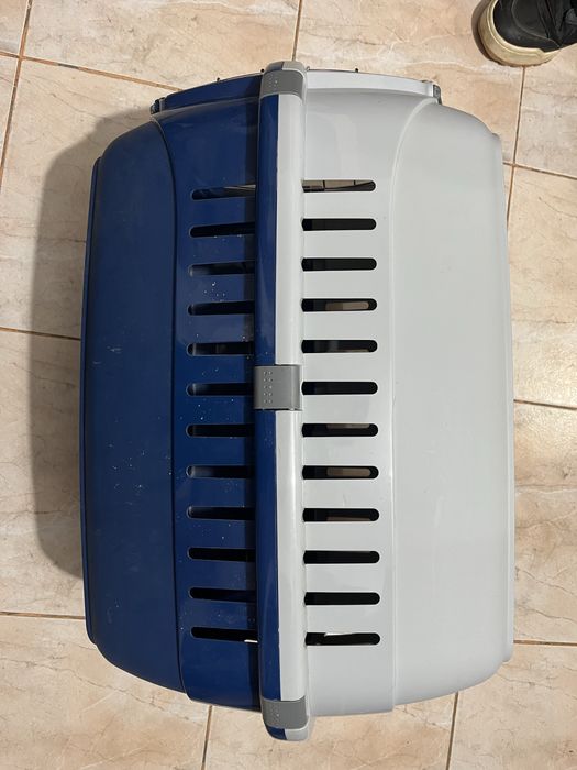 Cusca pisica sau caine talie mica