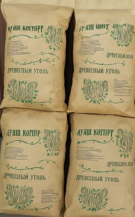 Древесный уголь в мешках