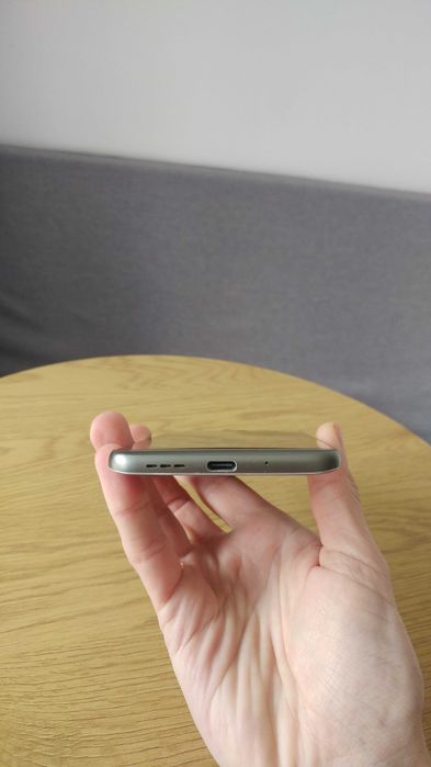 LG G5 32GB+4GB RAM 16MP Камера 4K Видео + нов калъф и зарядно 47.99€