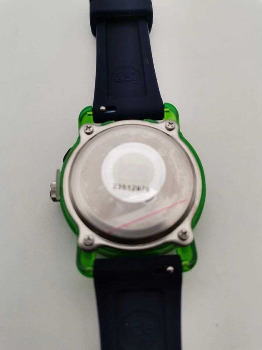 Детски часовник Ice Watch с функция за намиране Find My