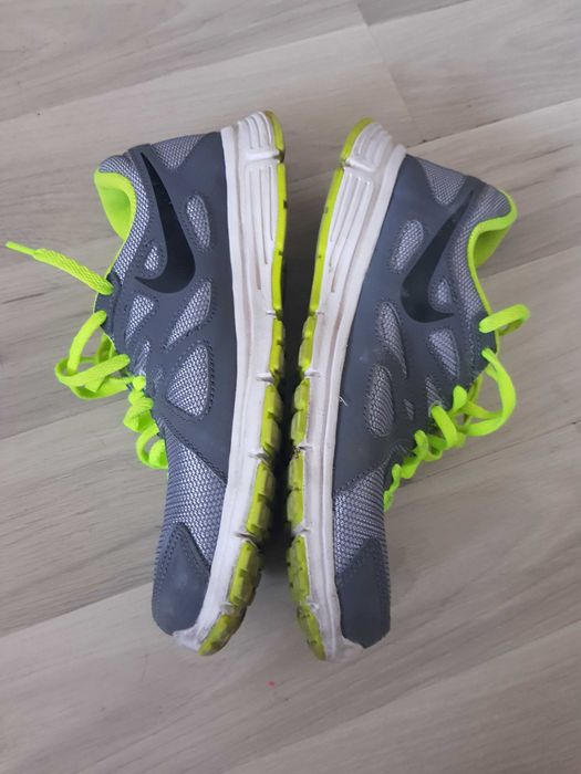 Nike Revolution 2 – mărimea 38,5