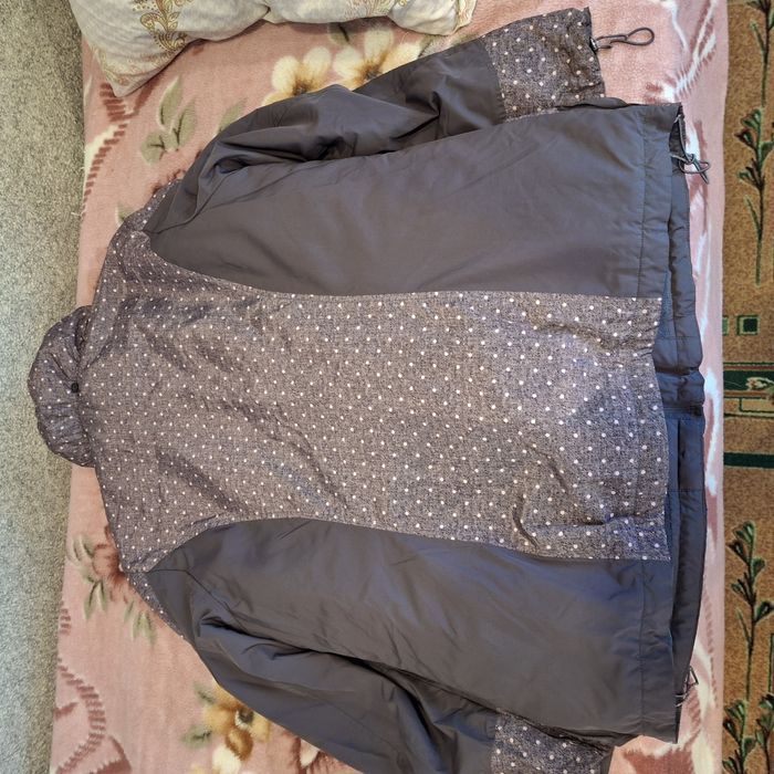 Продам женскую куртку