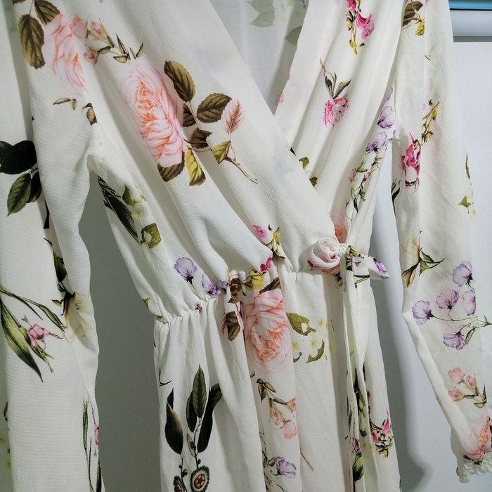 Рокля флорал Hailys L