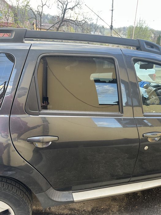 Usa dreapta stanga fata spate dacia duster 1.5 pompa servo roti r16 radiatoare