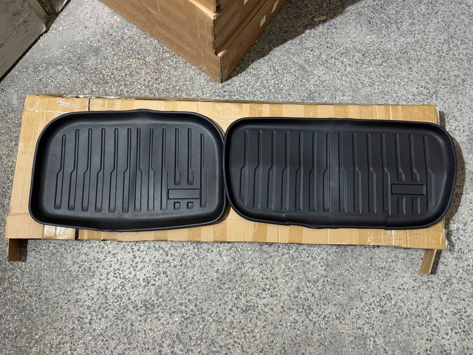 Гумени стелки TPE за Tesla Model Y Juniper - Стелки За Тесла Двуслойни