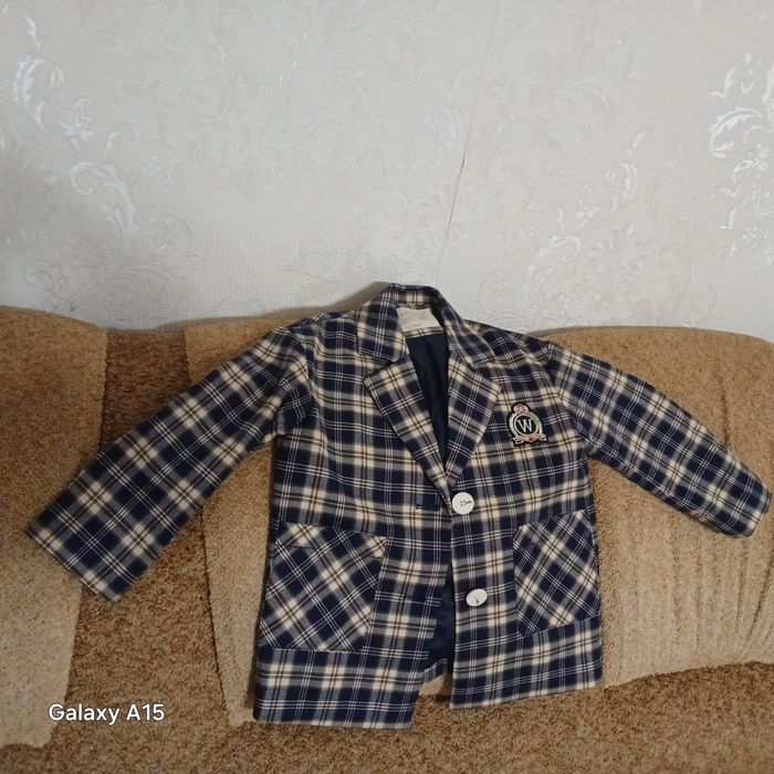 Продам костюм детский