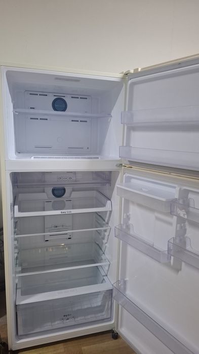 Продам холодильник Стиральная машинка