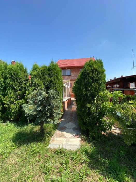 Casă de vânzare Huțani