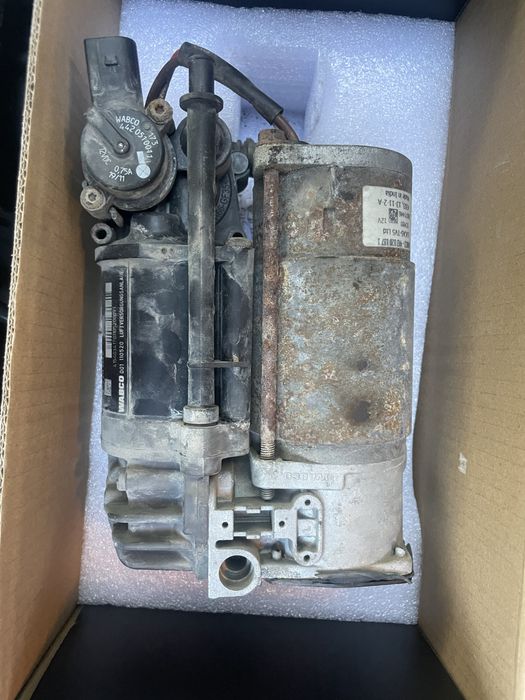 Компресор окачване Audi A8 D4