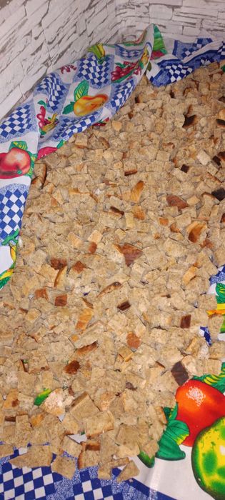 Куритилган тогралган нонлар для скота