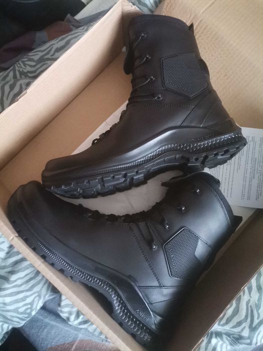 Топ. Нови обувки полеви 43 номер