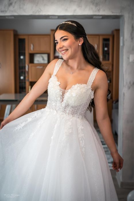 Vand rochie mireasa