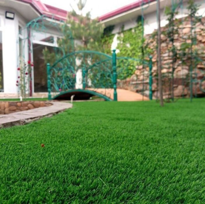 Suniy gazon VA zabor o'rnatish