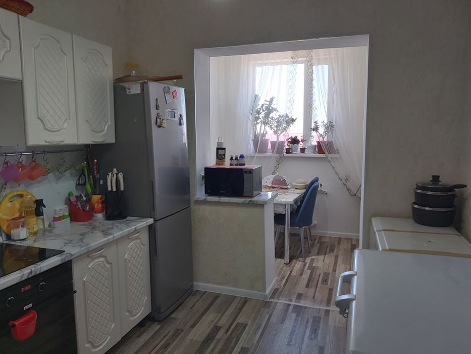 Продам 2-х ком квартиру  лен проект