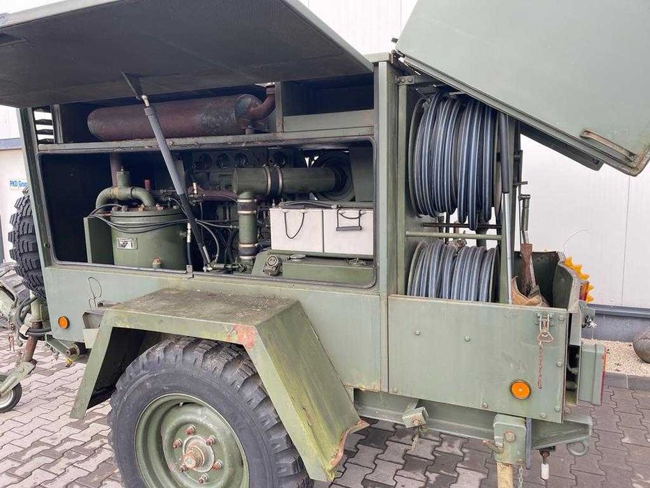 Compresor aer FLOTTMANN 10 Bar, pe șasiu